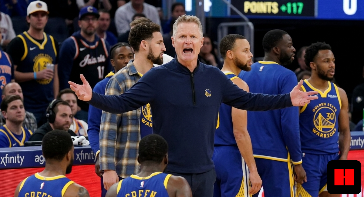 Golden State Warriors coach Steve Kerr on the sideline.